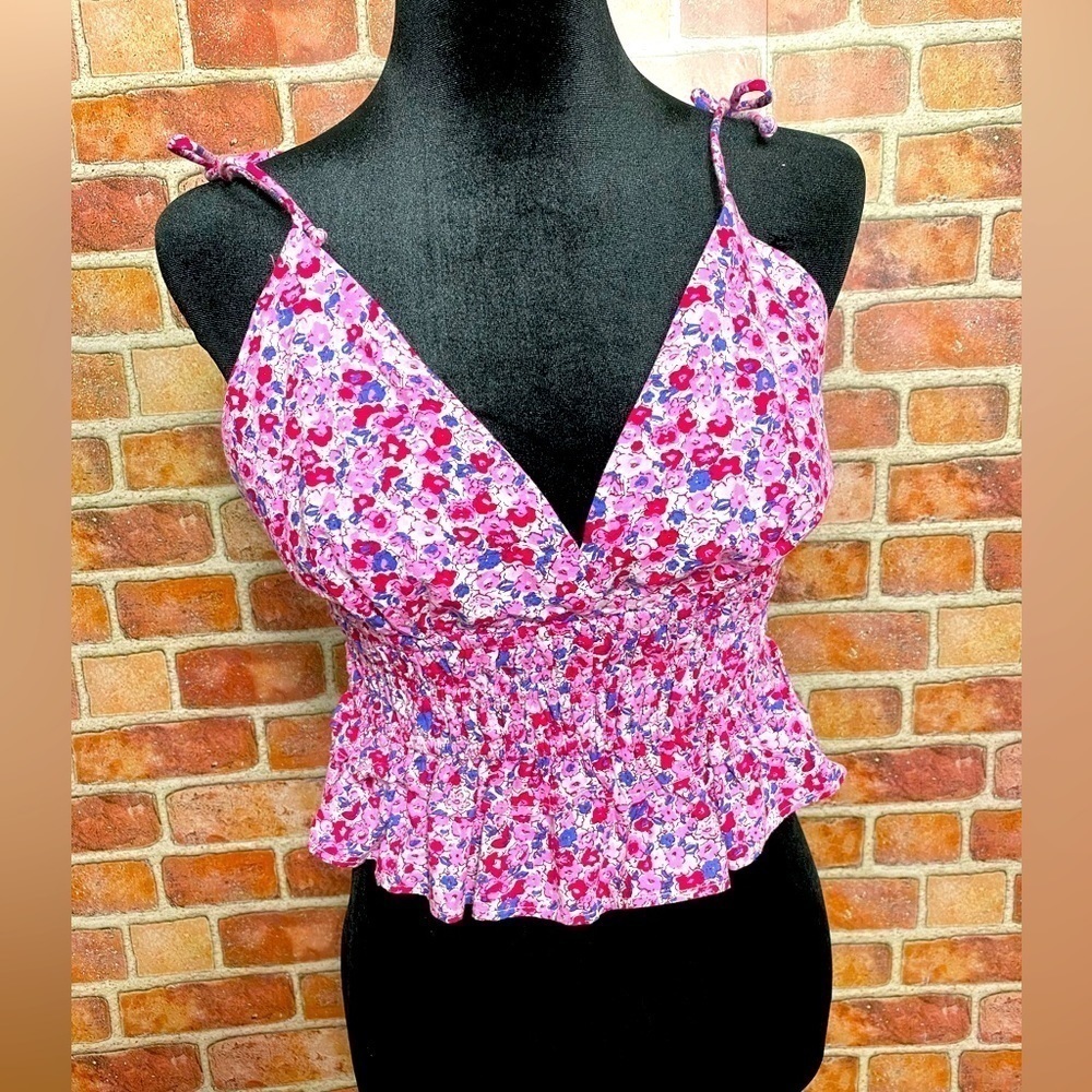 Adorable cute summer top